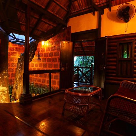 סולטאן באטרי Greens Tree House & Wood House מראה חיצוני תמונה